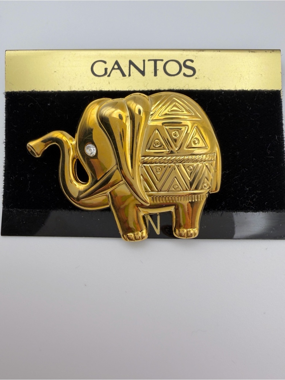 Vintage Gantos Gold Tone Elephant Brooch Rhinestone Eye Figural Pin NOS - Picture 2 of 6
